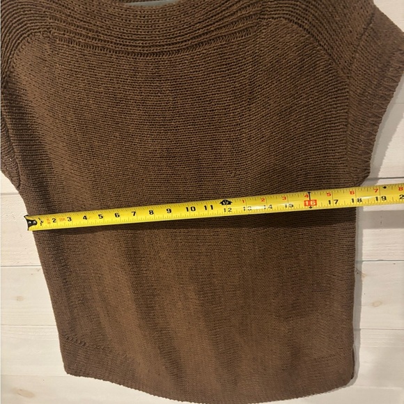 Talbots Olive Green Crew Neck Sweater Short Sleeve in size medium - Picture 10 of 14